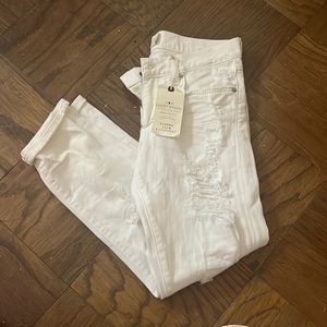 White lucky brand jeans